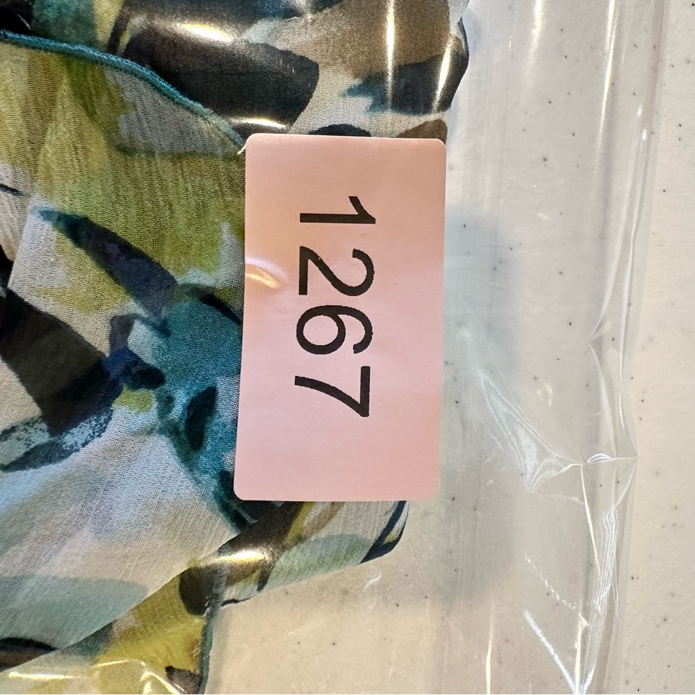 Pendleton Floral 100% Silk WOMENS PLUS Dress Size 16 BLUE GREEN RUFFLES v‎ neck - Picture 8 of 8